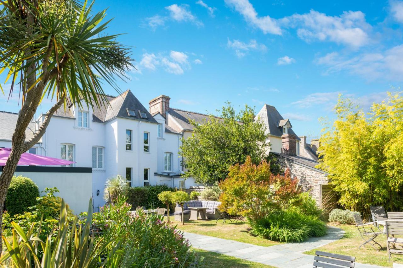 Hotel Traiteur Les Ormes, The Originals Relais Barneville-Carteret Exterior photo