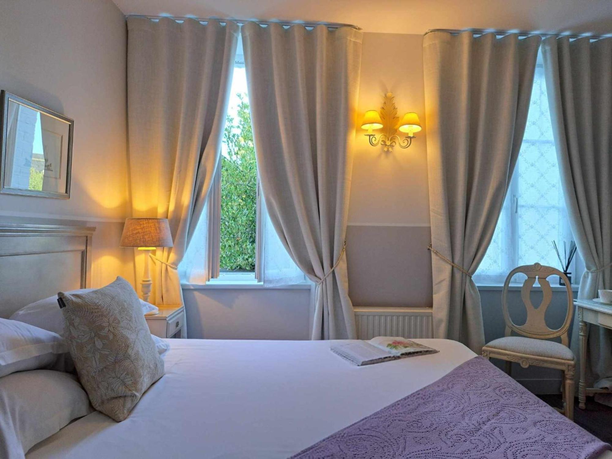 Hotel Traiteur Les Ormes, The Originals Relais Barneville-Carteret Exterior photo